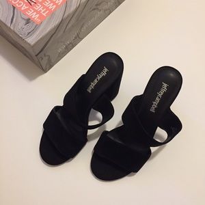 jeffrey campbell deziree